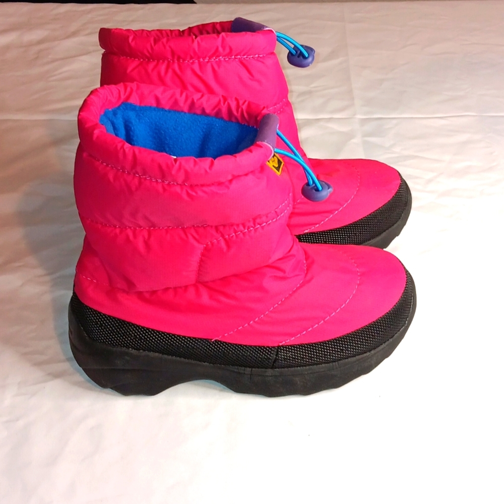 Water/snow boot shoes kids hot pink barbie fever  kids size 3